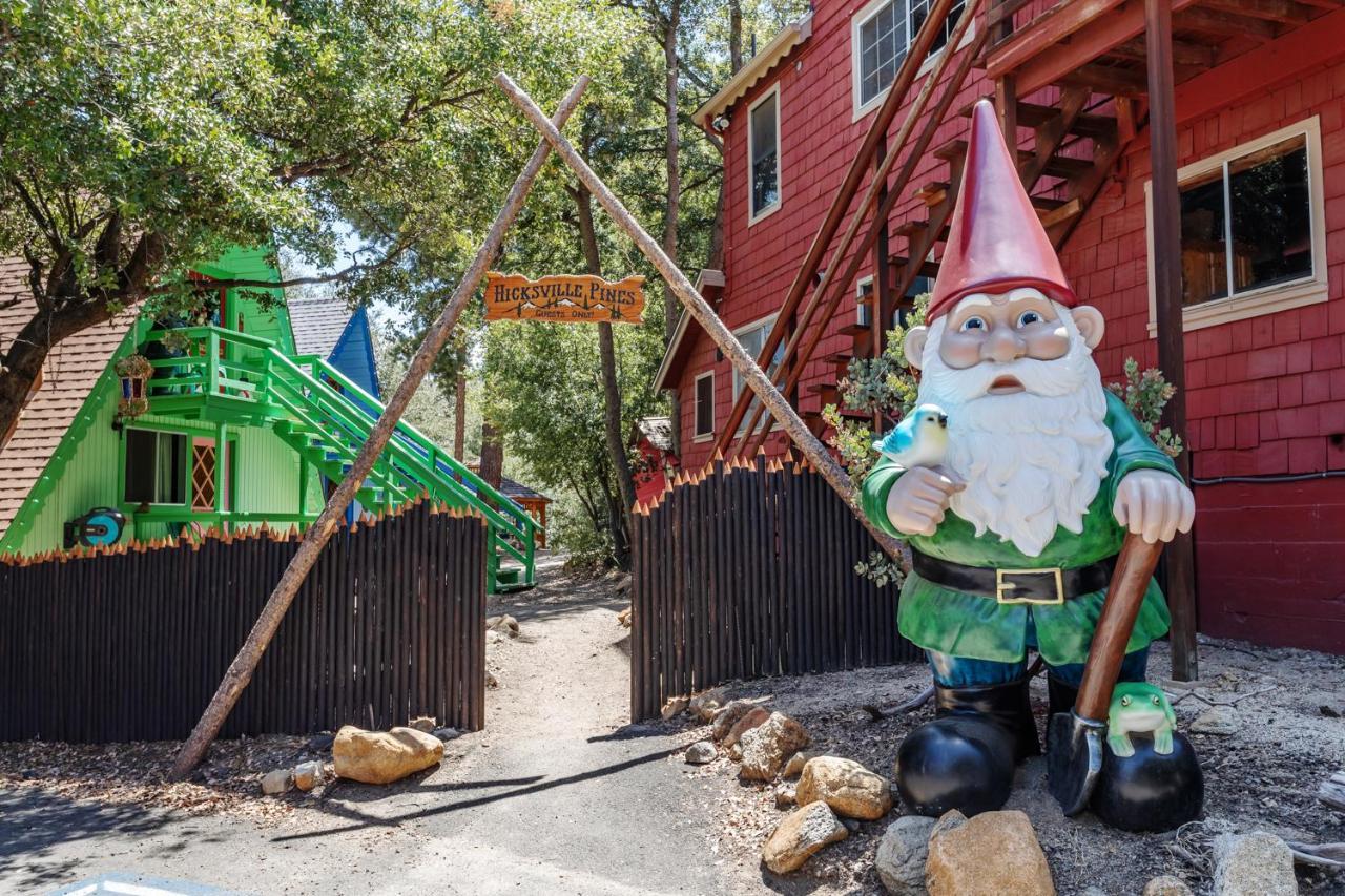 Hicksville Pines Chalets & Motel Idyllwild Exterior photo